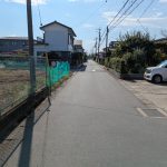 北側の前面道路です。